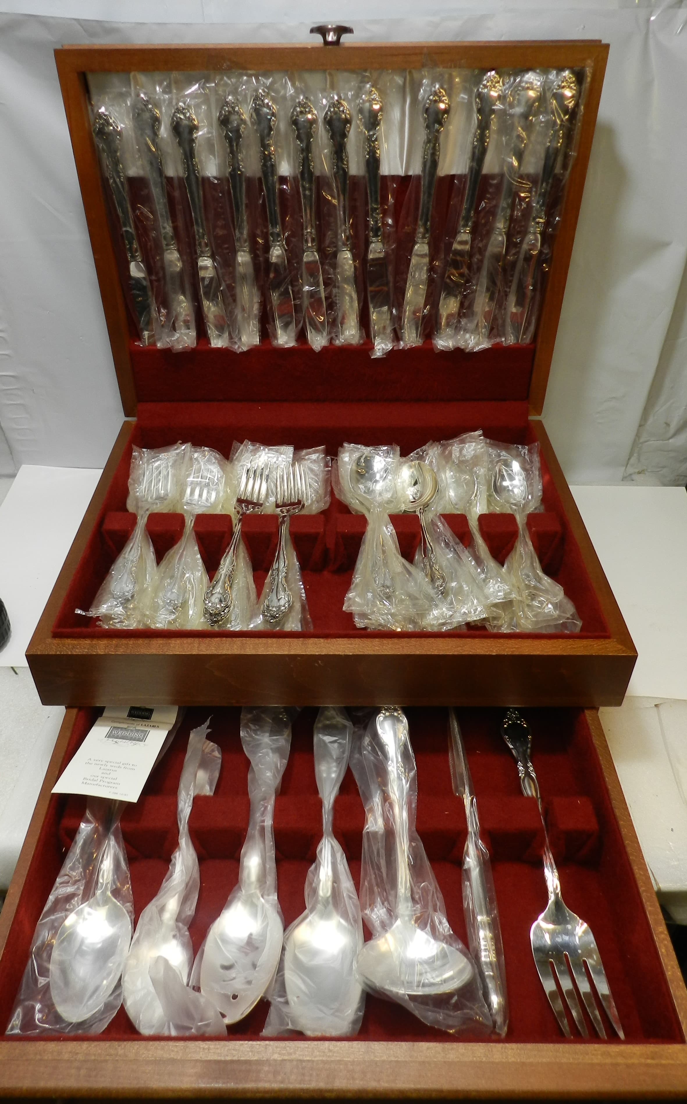 67 PC Oneida Community Affections Silver Flatware Set Serve 12 w/ Wood Case O61J