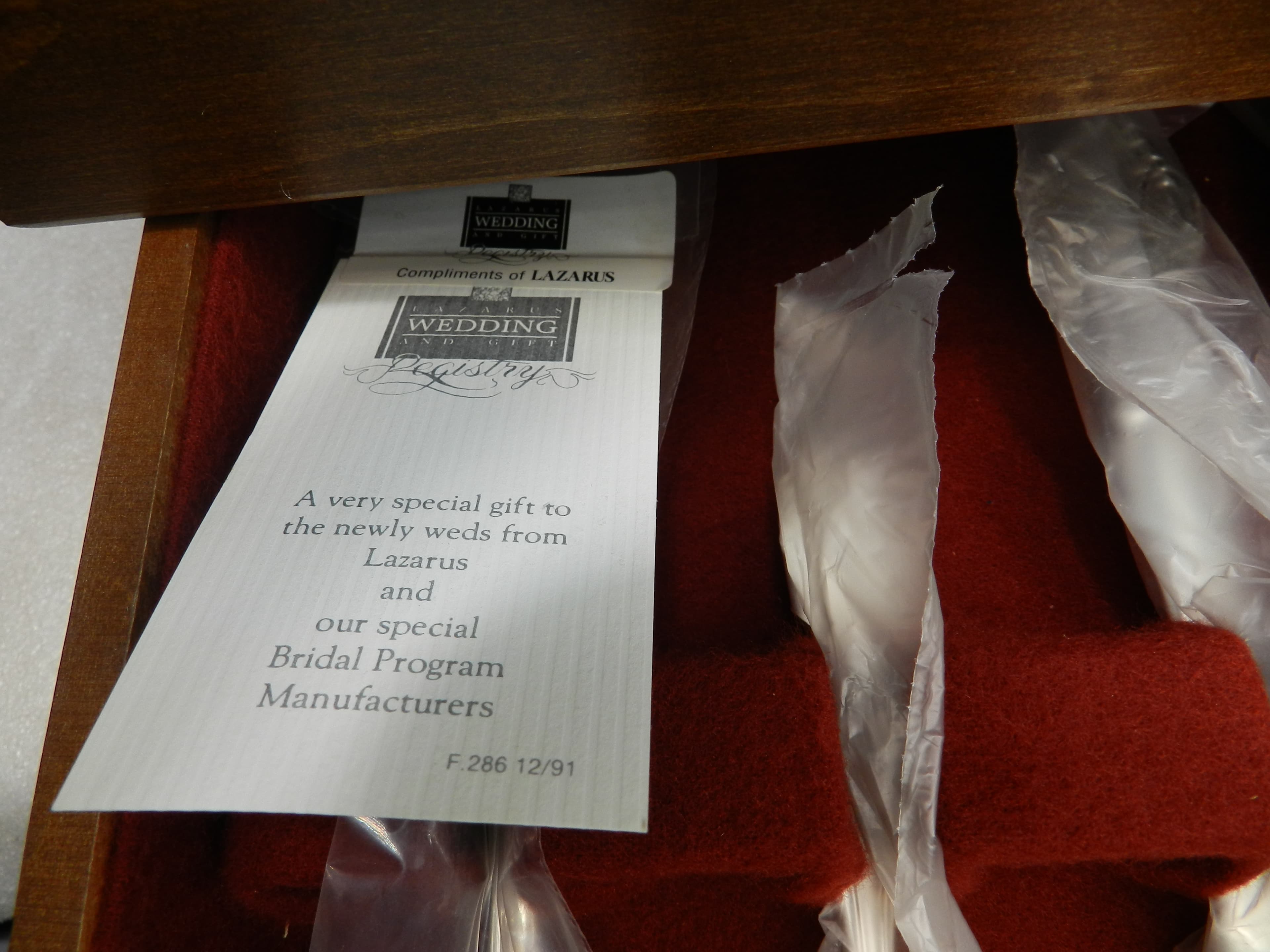 67 PC Oneida Community Affections Silver Flatware Set Serve 12 w/ Wood Case O61J - Thumbnail 9