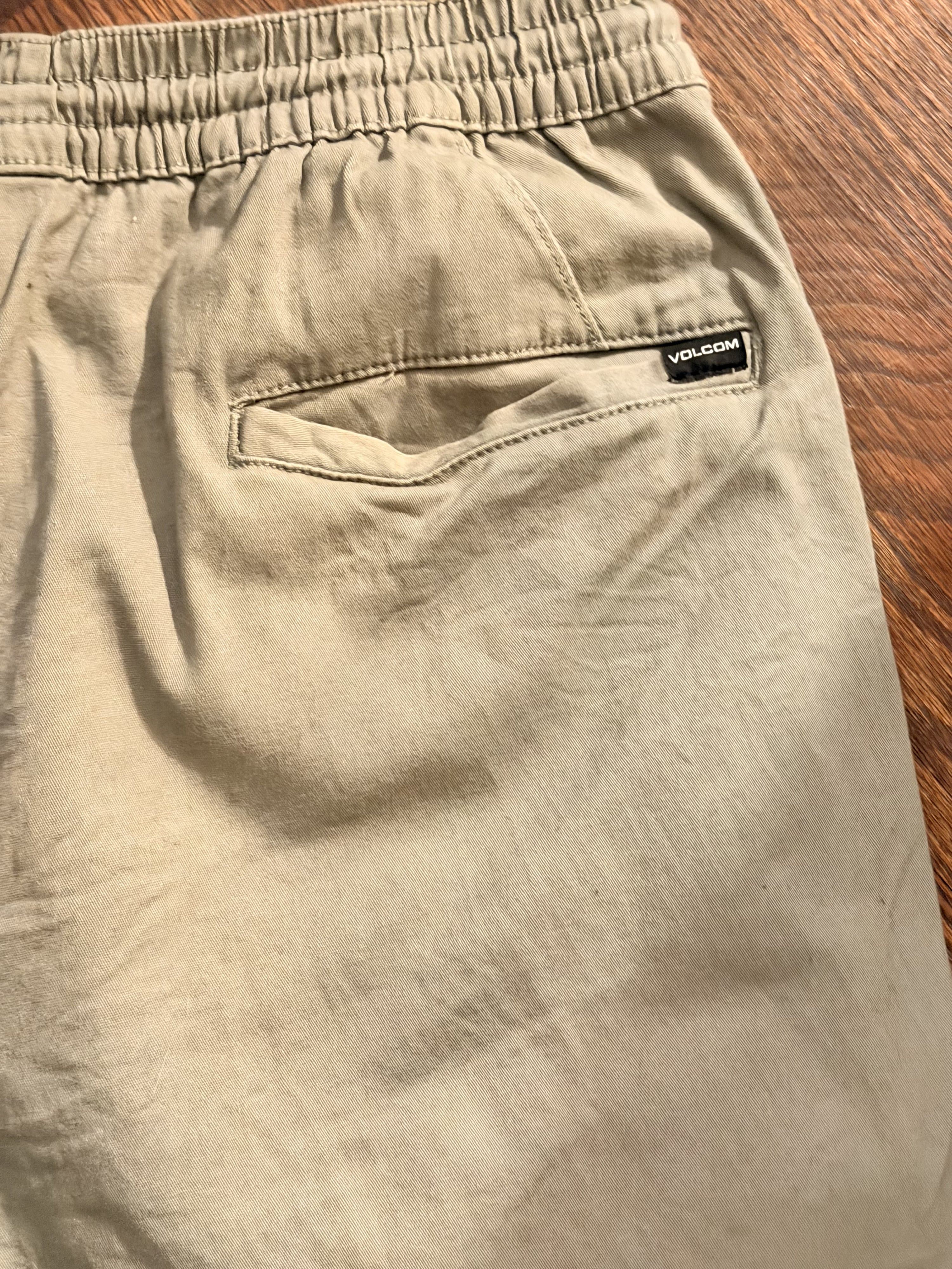 Volcom Men's Khaki Shorts XL - Thumbnail 4