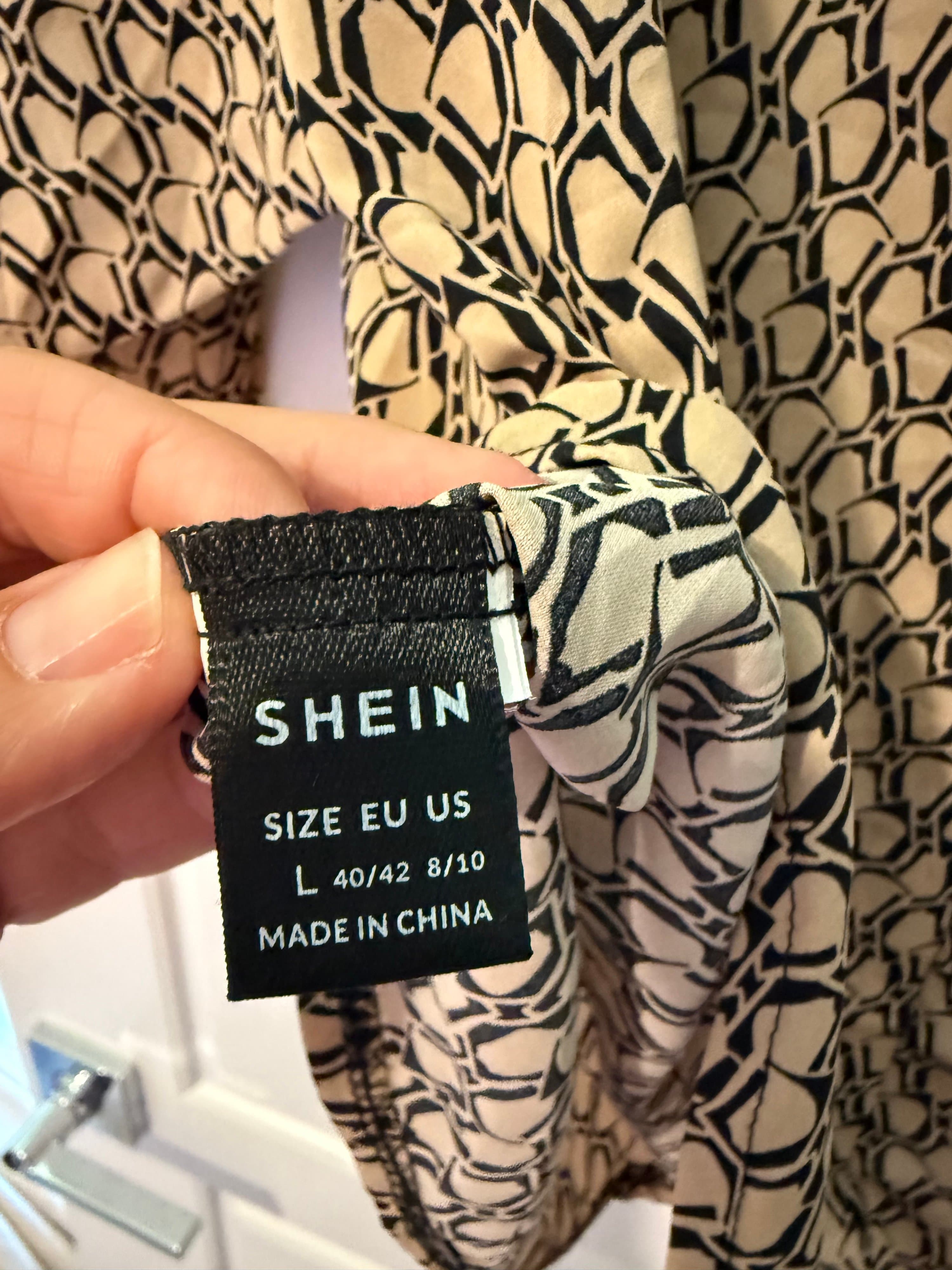SHEIN Geometric Print Blouse Size L - Thumbnail 2