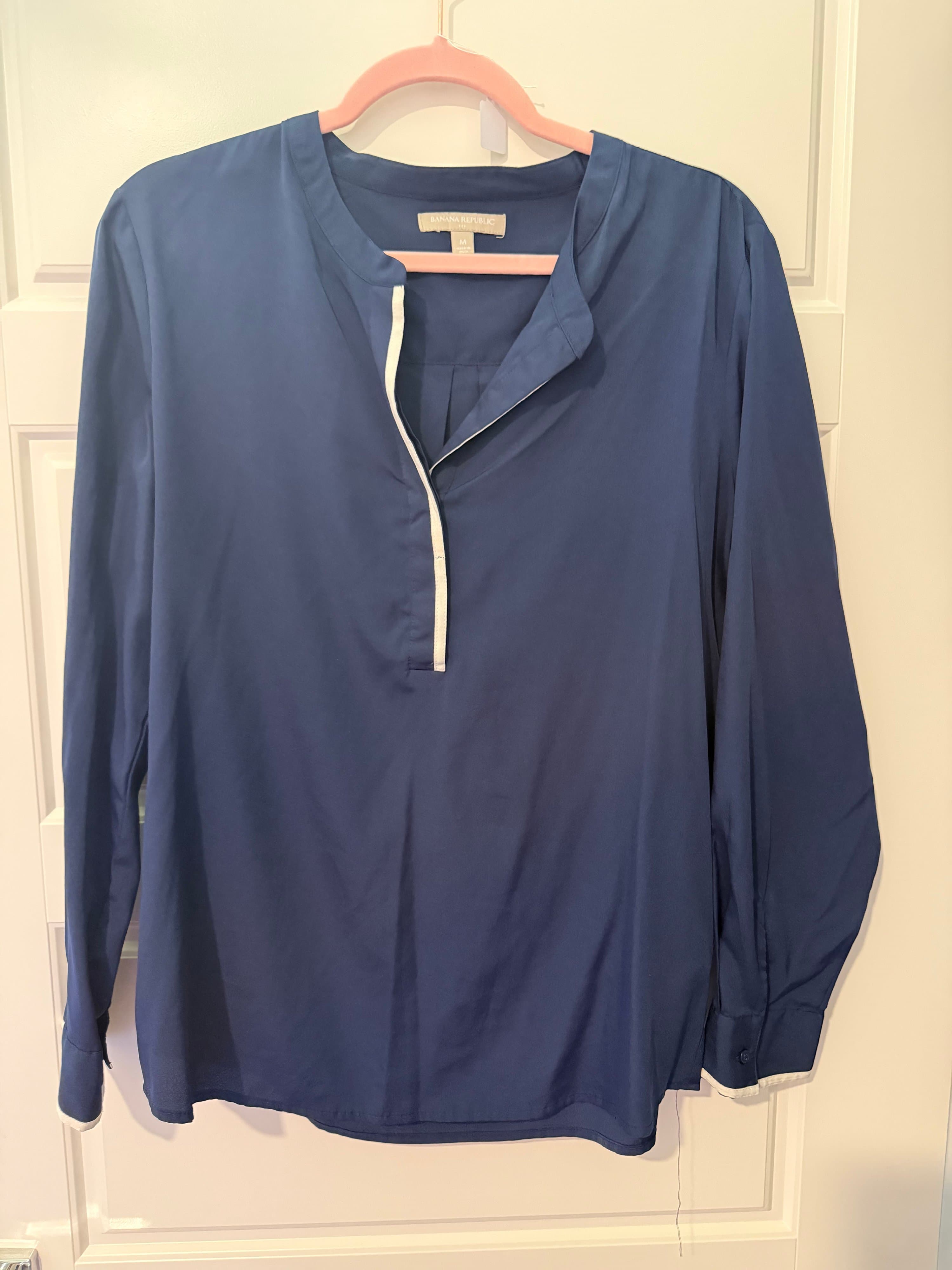 Banana Republic Blue Long Sleeve Blouse Size M