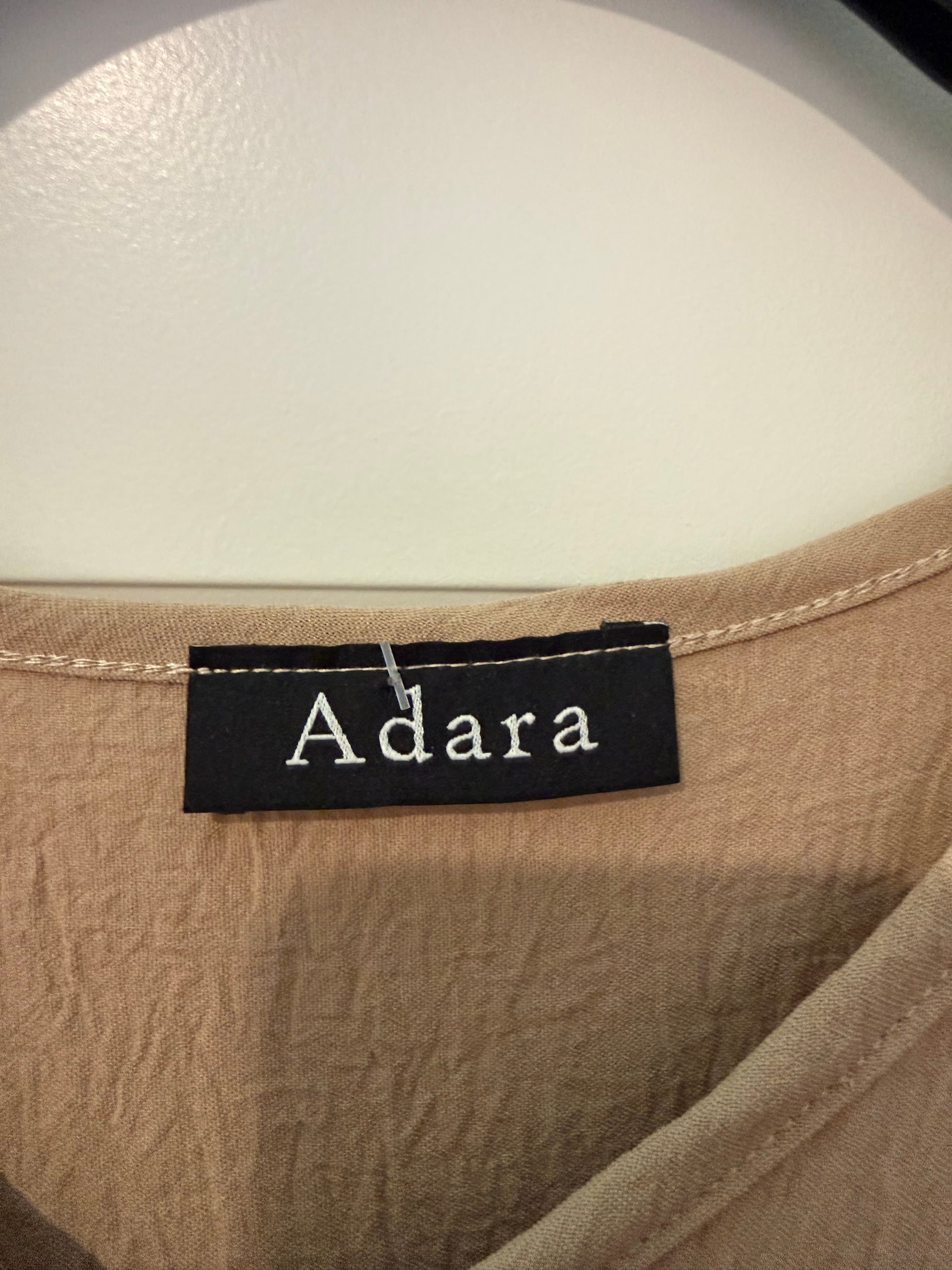 Adara Colorblock Top with 3/4 Sleeves - Thumbnail 3