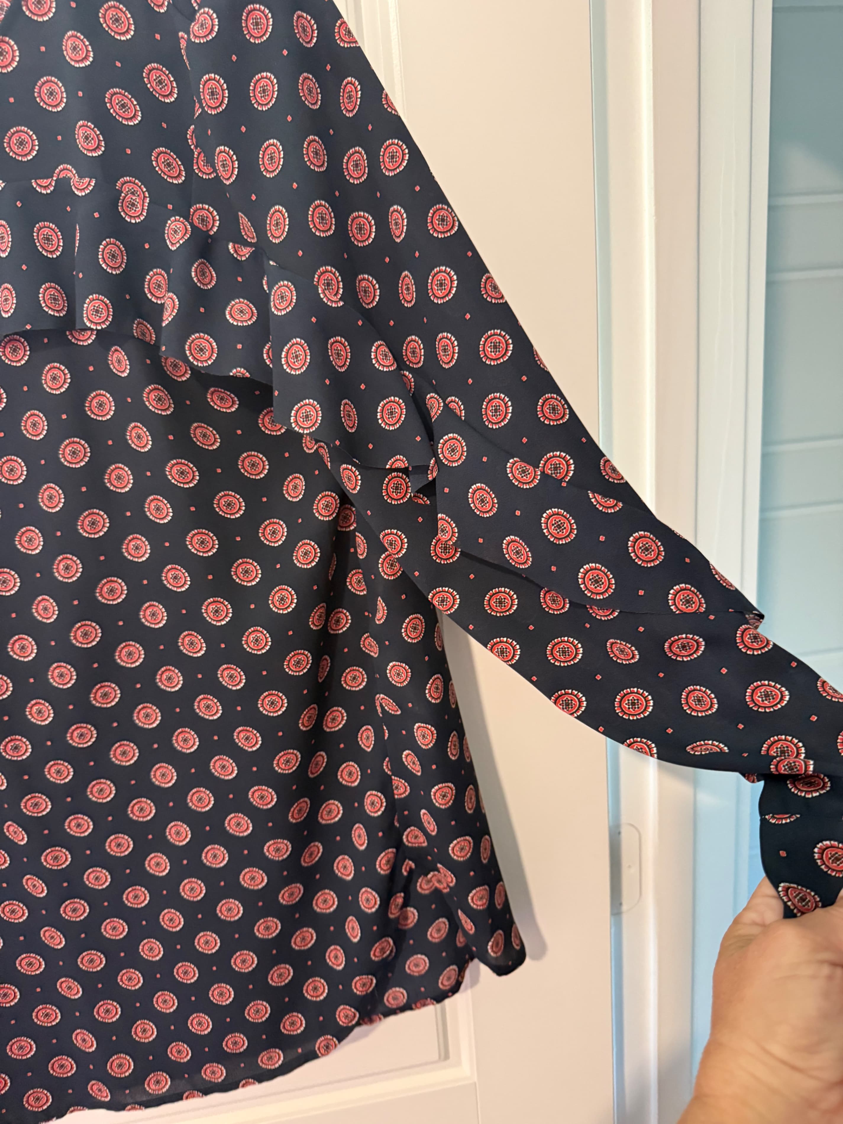 Banana Republic Women's Blouse Medium Floral Print - Thumbnail 4
