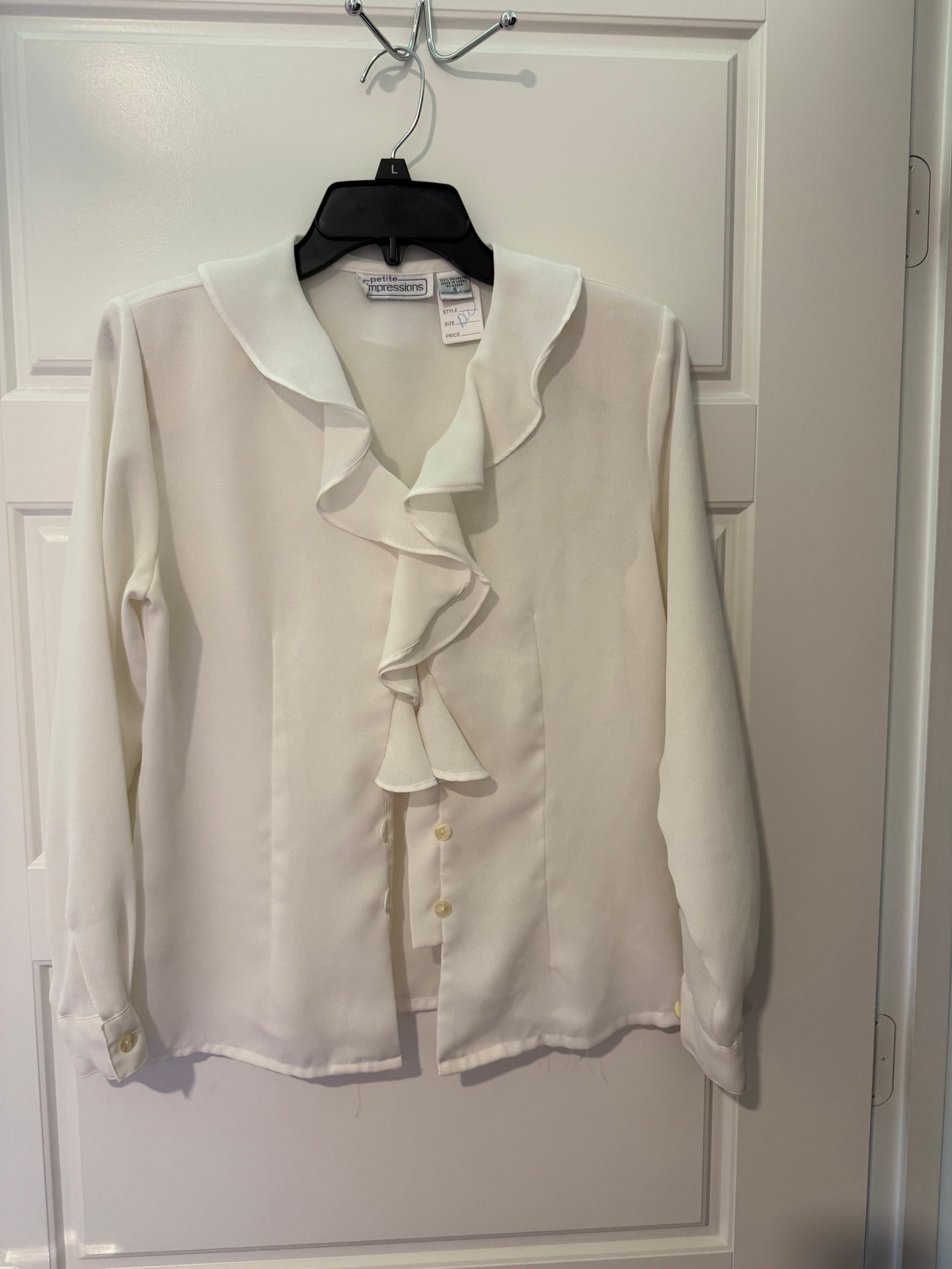 Petite Impressions White Ruffle Blouse Size 6