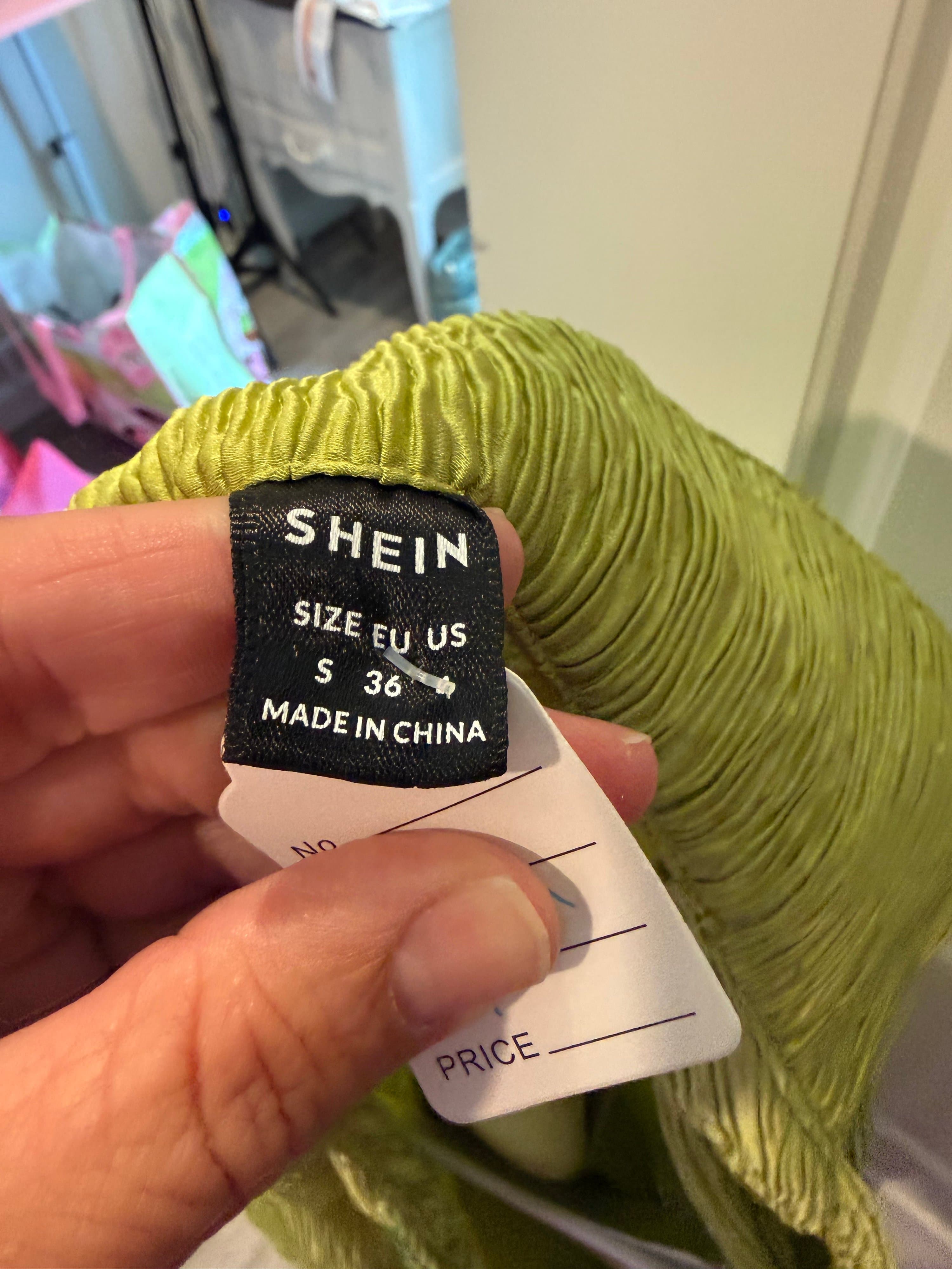 SHEIN Green Pleated Button-Up Blouse Size S - Thumbnail 2