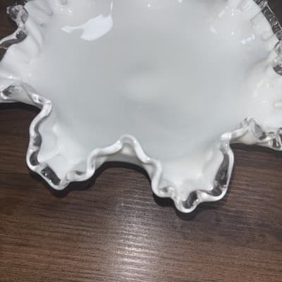 Vintage Fenton Silver Crest White Milk Glass Ruffled Edge 8" Pedestal Bowl - Thumbnail 6