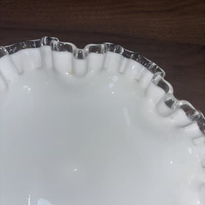 Vintage Fenton Silver Crest White Milk Glass Ruffled Edge 8" Pedestal Bowl - Thumbnail 4