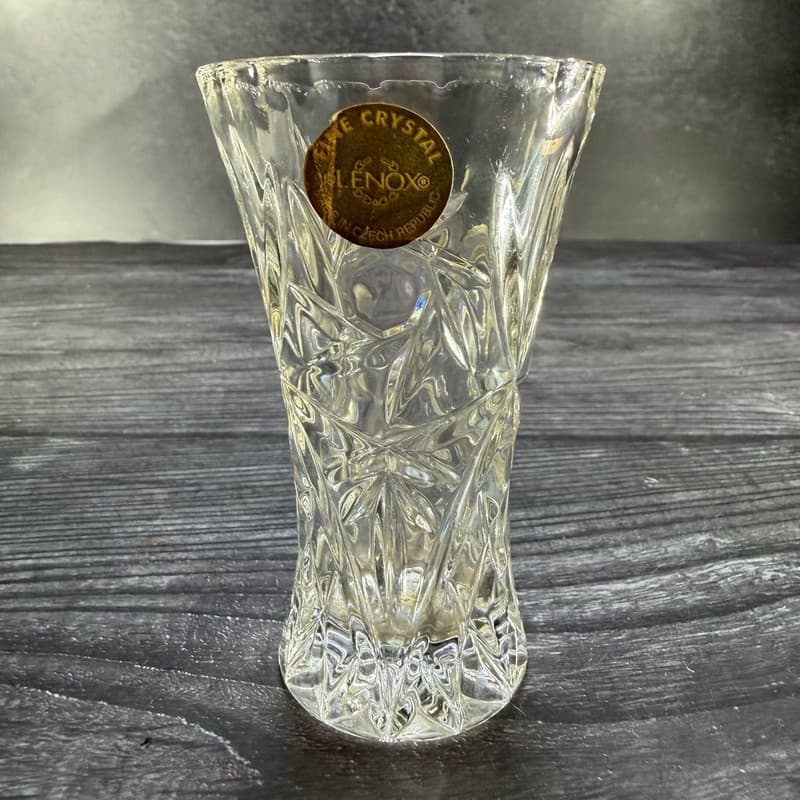 Lenox Fine Crystal Star Cut Bud Vase Made in Czech Republic 4"