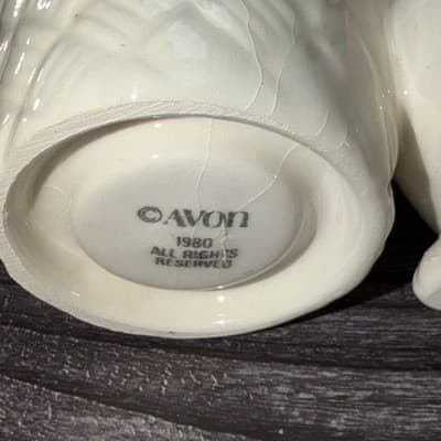 Rabbit Candle Holder Avon 1980 Bunny W Basket And Flowers VTG Easter Spring - Thumbnail 9