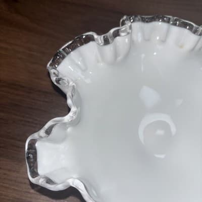 Vintage Fenton Silver Crest White Milk Glass Ruffled Edge 8" Pedestal Bowl - Thumbnail 5