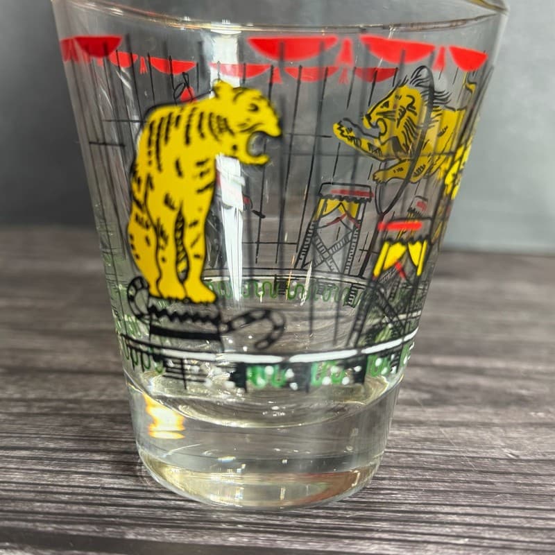 Vintage 1952 Libbey Circus Big Top Lion Tamer Glass Tumbler - Thumbnail 5