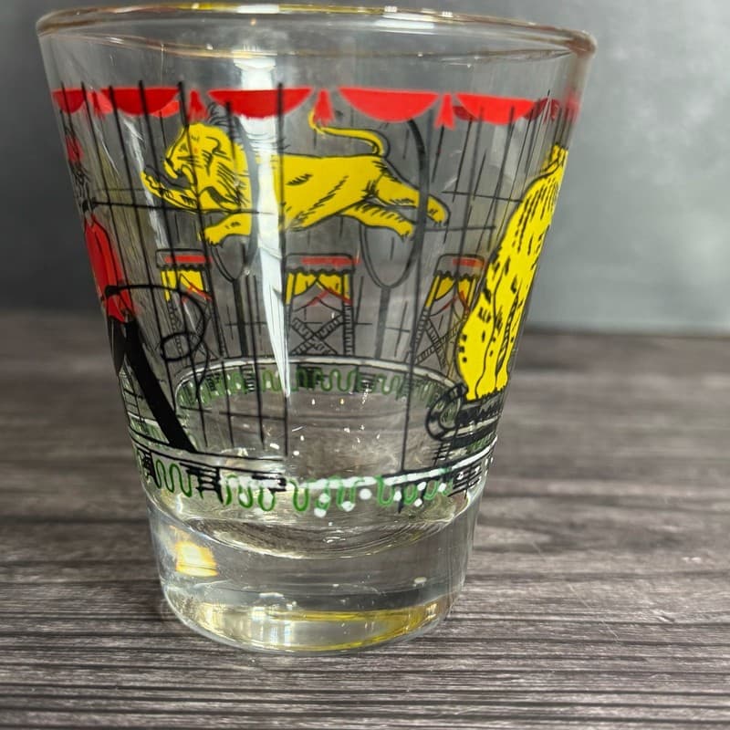 Vintage 1952 Libbey Circus Big Top Lion Tamer Glass Tumbler - Thumbnail 4