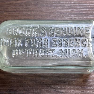 Antique Apothecary Medicine Bottle Knorr's Genuine Hien Fong Essence Fraud Paper