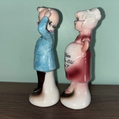 Vintage 1960's Old Man Old Pregnant Lady Salt and Pepper Shakers Enesco Japan - Thumbnail 6