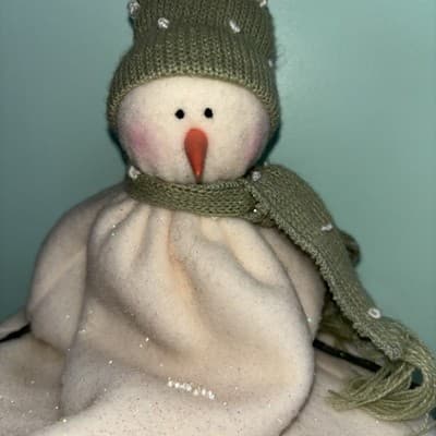 Snowman Fleece Vintage Raz Imports Pillowy Melty Look Soft Winter Decor Green - Thumbnail 3
