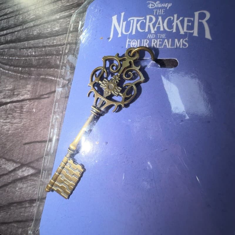 AMC Stubs Exclusive Disney The Nutcracker and the Four Realms Key Charm & Ribbon - Thumbnail 2