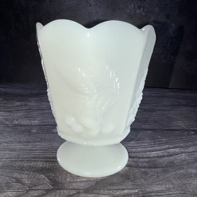 VTG NAPCO Milk Glass Grapes and Cherries Pedestal Heavy Bowl Planter Vase #1186 - Thumbnail 4