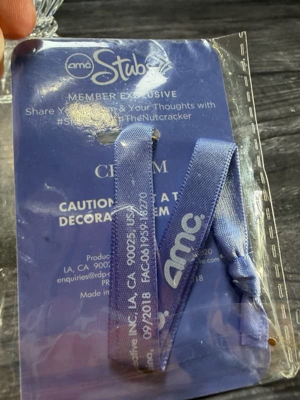 AMC Stubs Exclusive Disney The Nutcracker and the Four Realms Key Charm & Ribbon - Thumbnail 8