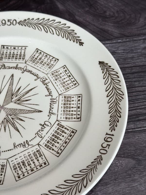 Vintage 1950 Calendar Collector Plate with Compass Gold Trim, 10 Inch - Thumbnail 6