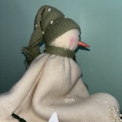 Snowman Fleece Vintage Raz Imports Pillowy Melty Look Soft Winter Decor Green - Thumbnail 6