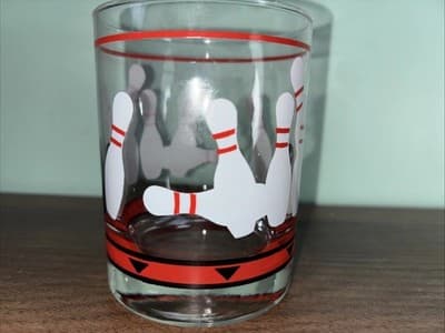 Unbranded Bowling Glass Bowling Pins And Balls Vintage Drinking Glass Red Black - Thumbnail 5