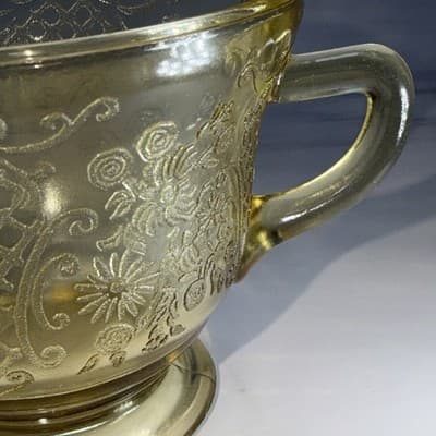 Federal Glass NORMANDIE Bouquet/Lattice Yellow Open Sugar Bowl Depression - Thumbnail 3