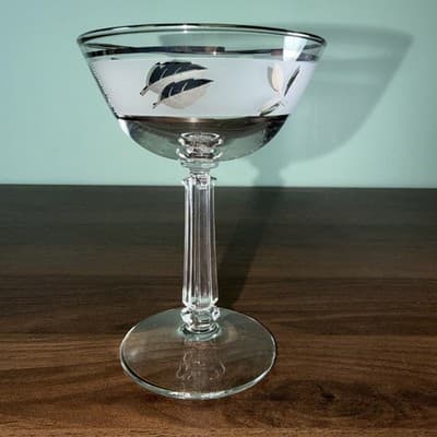 VTG LIBBY Frosted Silver Leaf MCM CHAMPAGNE / SHERBET 4 Oz GLASSES Replacement - Thumbnail 4