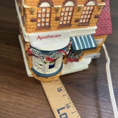 Dickensville Collectables NOMA Apothecary Shoe Shine Porcelain Lighted House - Thumbnail 12