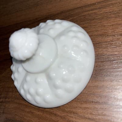 Fenton Milk Glass Hobnail Lid for Scalloped Creamer 3902-3 1/4" Replacement - Thumbnail 4