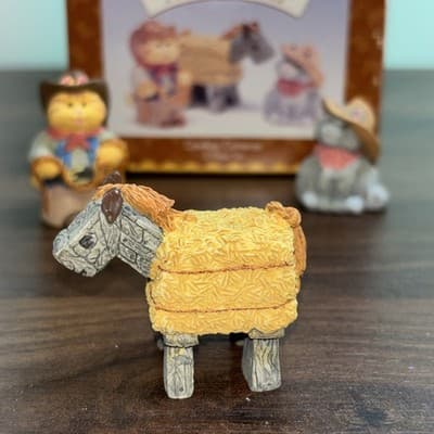 COWBOY CAMERON 3-Piece Set Hallmark Merry Miniatures Western Cats In Hats Roping - Thumbnail 2