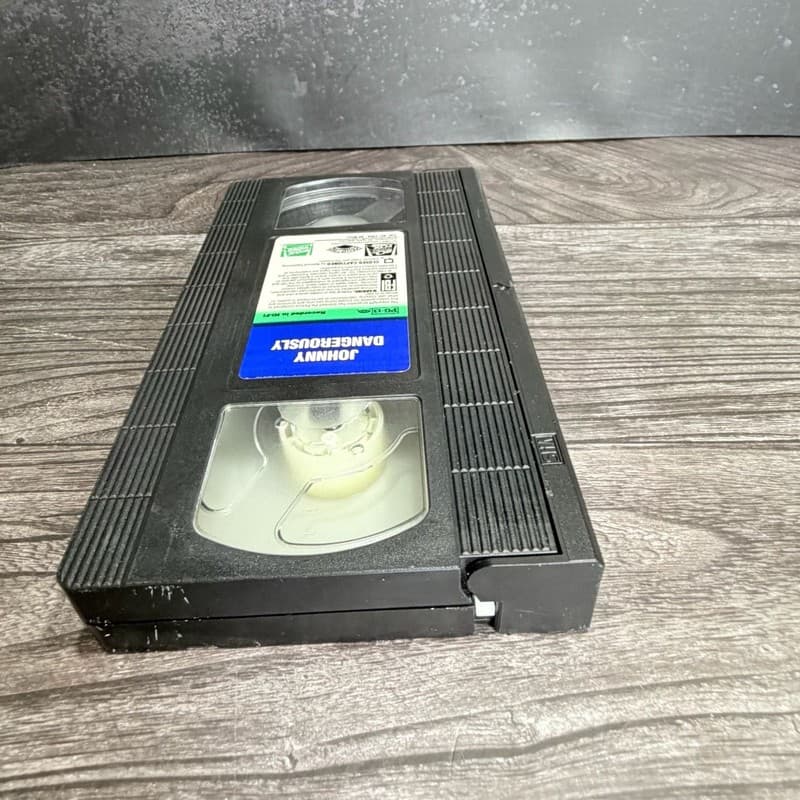 Johnny Dangerously VHS 1984 Michael Keaton Comedy Tape - Thumbnail 12