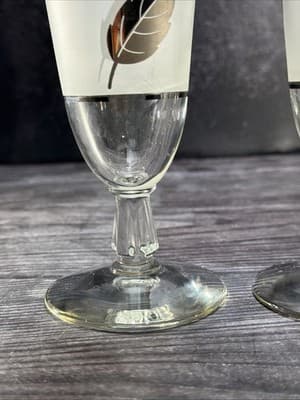 2 Vintage Libbey Frosted Pilsner Glasses Mid Century Barware Silver Leaf Foliage - Thumbnail 7