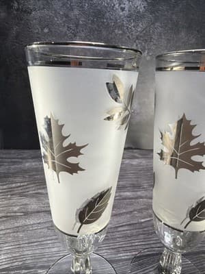2 Vintage Libbey Frosted Pilsner Glasses Mid Century Barware Silver Leaf Foliage - Thumbnail 2
