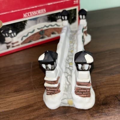 Dickens Collectible Accessories 1997 Vintage Porcelain Bridge 384-0410 - Thumbnail 2
