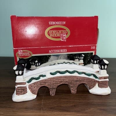 Dickens Collectible Accessories 1997 Vintage Porcelain Bridge 384-0410