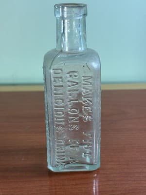 1880s HIRES IMPROVED ROOT BEER MAKES 5 GALLONS DRINK Soda BOTTLE antique