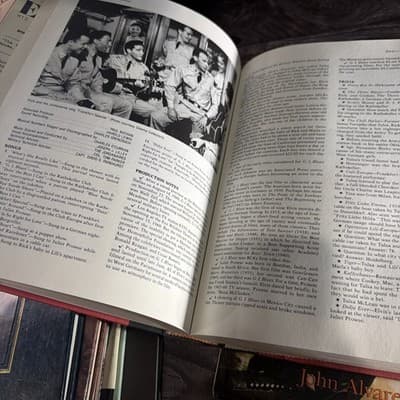 [Lot of 9]Vintage Elvis Presley Books Publications Memorabilia Rock & Roll TV - Thumbnail 17