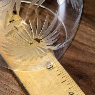 3 Vintage Cut Glass Wine Or Water Glasses Etched Flowers and Leaves 6.7” Tall - Thumbnail 7