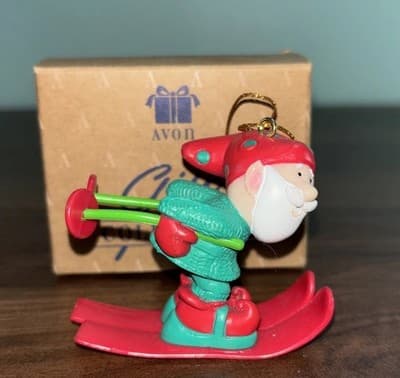 NEW/box never displayed AVON Elves' Day Off SKIING resin Ornament