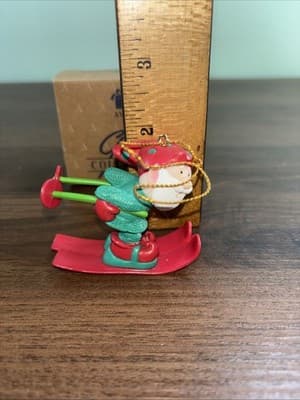 NEW/box never displayed AVON Elves' Day Off SKIING resin Ornament - Thumbnail 6