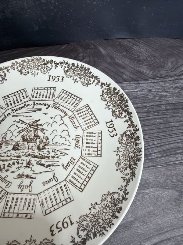 Vintage 1953 Calendar Plate with Windmill Scene and Gold Filigree Trim, 10" - Thumbnail 6