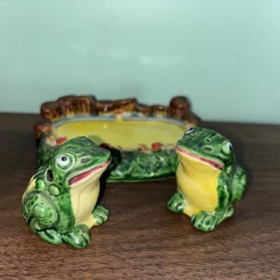 VTG Frogs Pond Salt & Pepper Shaker Set Handpainted Spaghetti ware realistic - Thumbnail 2