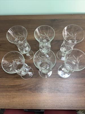 Crystal Flutted Champagne Glasses Berry And Leafs Cut Glass Cut Stem Vintage Bar - Thumbnail 6