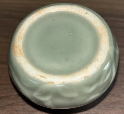 Antique VTG Chinese Celedon Green Fish Scale Flowers SMALL Vase or Brush Pot 3" - Thumbnail 8