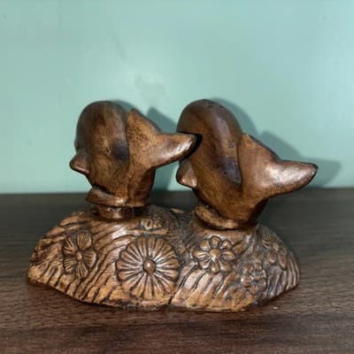 VTG Whale SEA WORLD SALT & PEPPER SHAKERS Wood Look Flowers TREASURE CRAFT MCM - Thumbnail 3
