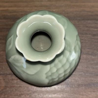 Antique VTG Chinese Celedon Green Fish Scale Flowers SMALL Vase or Brush Pot 3" - Thumbnail 7