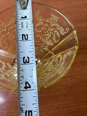 Vtg 4 Yellow Pressed Glass Champagne Fruit Cups Recollection by Indiana Madrid - Thumbnail 11