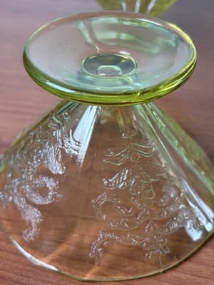 Vtg 4 Yellow Pressed Glass Champagne Fruit Cups Recollection by Indiana Madrid - Thumbnail 9