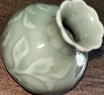 Antique VTG Chinese Celedon Green Fish Scale Flowers SMALL Vase or Brush Pot 3" - Thumbnail 10