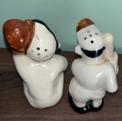 Vintage Ceramic Baseball Catcher & Batter Salt & Pepper Shakers Japan Funny Men - Thumbnail 8